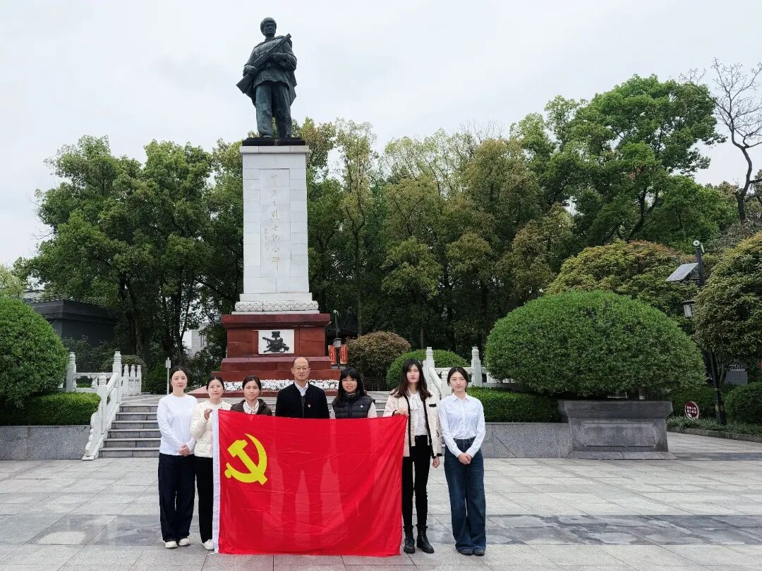 深耕基层服务