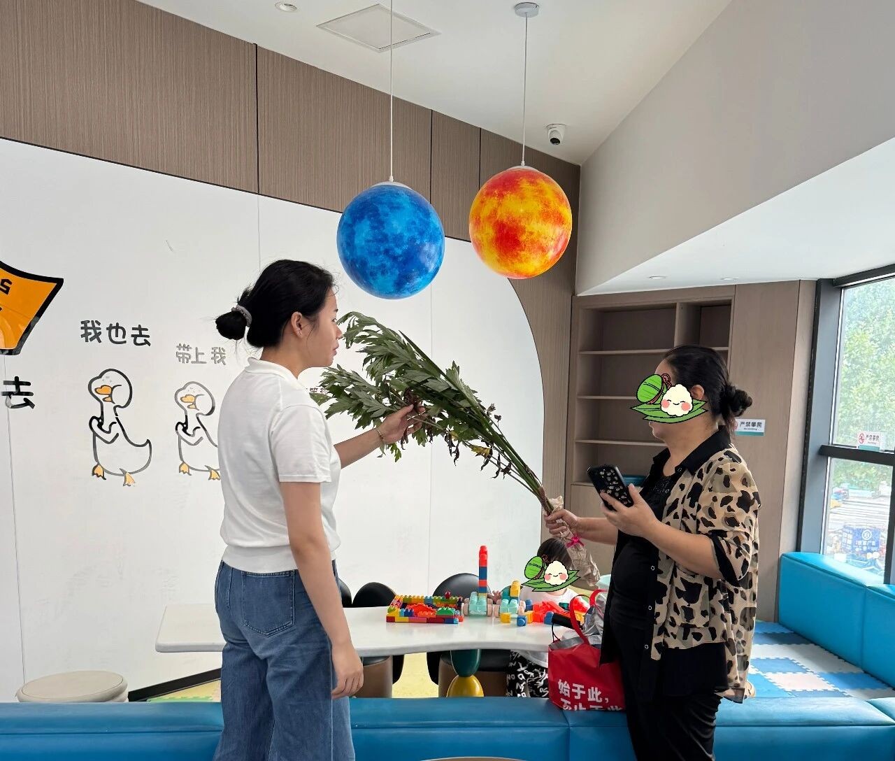 医者温情护民生